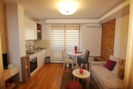 Egoiste - Centar - 40