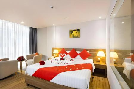 Maple Leaf & Apartment - 22
