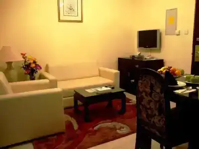 Al Muraqabat Plaza - 9