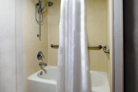 Holiday Inn Express Miami Airport Doral Area, An Ihg - 41
