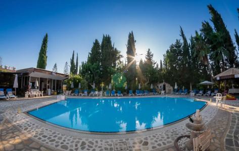 Apollonia Holiday - 72