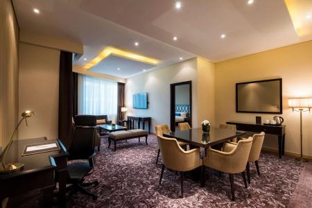 Golden Tulip - 75