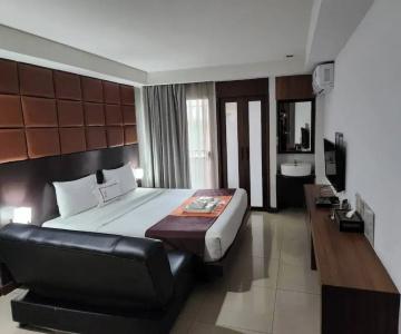 The Bangkok Cha Cha Suite - 77
