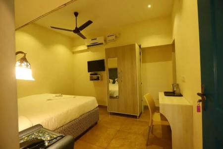 Zingle Stay Airport - 21