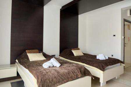 Garni Boutique Arta - 4