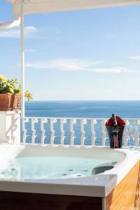Eden Roc Suites - 331