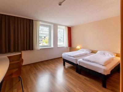 ibis Duisburg Hauptbahnhof - 25