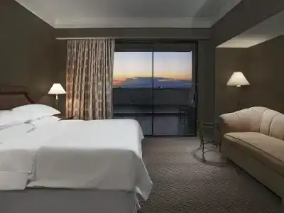 Sheraton Phoenix Crescent - 18