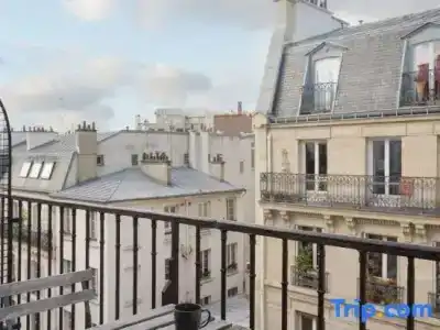 Saint-Louis Pigalle - 33