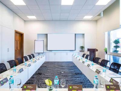 Ibis Styles Dragon Mart Dubai - 23
