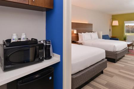 Holiday Inn Express & Suites - St. Petersburg - Madeira Beach, an IHG - 43