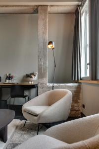 The Duke Boutique - 158