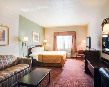 Quality Inn & Suites Near University - 2