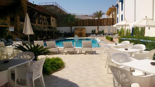 Naama Blue - 16