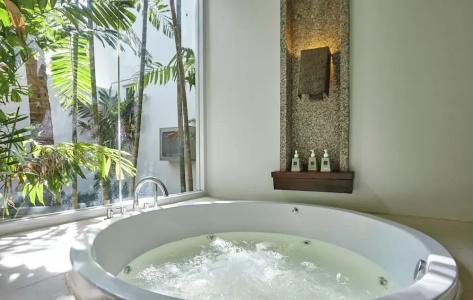 Veranda Pool Suite - 160