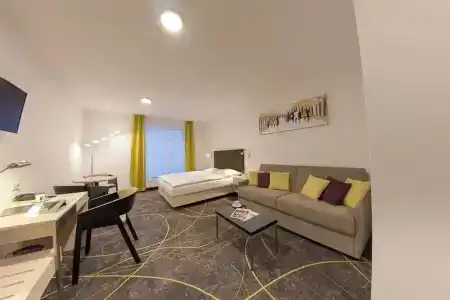 Valcha - 42