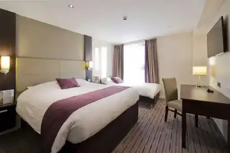 Premier Inn Lewisham - 3