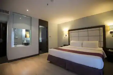 Sukhumvit Suites - 79