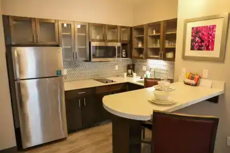 Staybridge Suites - - 38