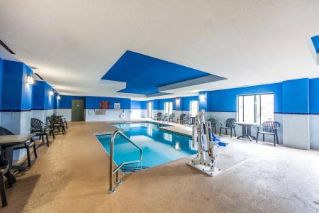 Comfort Inn & Suites West - Lookout Mountain - 20