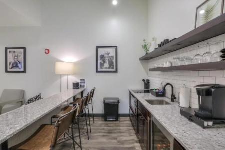 Studio 154 Luxury - 189