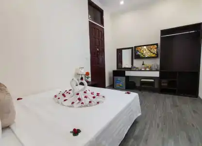 Hanoi Elpis - 3