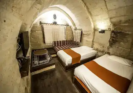Harkasos Cave - 9