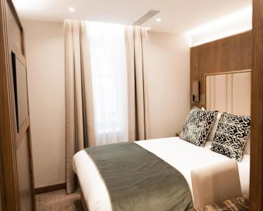 Merit Kensington - 18