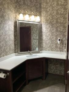 Quality Inn South - 43