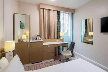 Hilton Garden Inn Bristol City Centre - 76