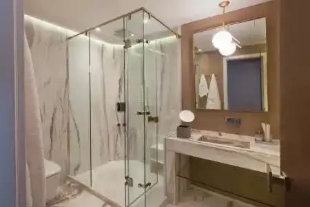 Consolato Boutique - 143