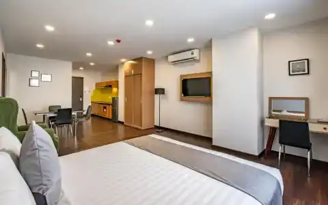 Emerald Central - 133