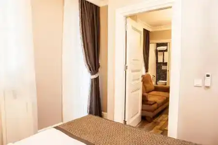 Meroddi Pera Flats - 36