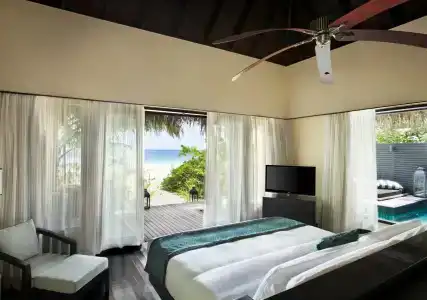Outrigger Konotta Maldives Resort - 3