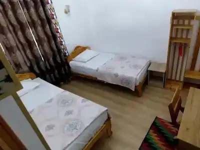 Nazira - 75