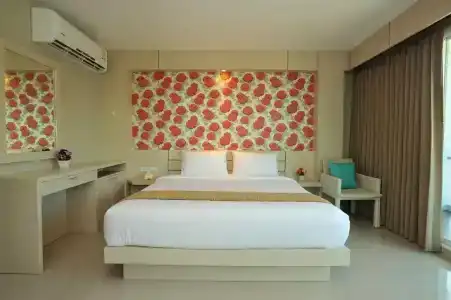 Chalong Beach Front Residence - 24