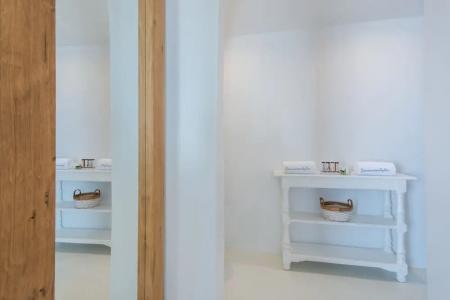 Four Seasons Hydra Luxury Suites - 78