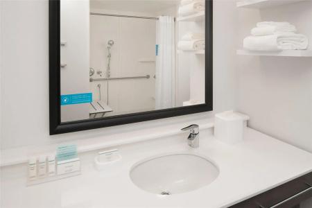 Hampton Inn And Suites By Hilton Portland-Pearl District - 42