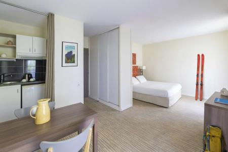Kyriad Chambéry Centre - Hôtel et Résidence - 1