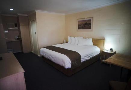 Hospitality Inn, SureStay Collection by Best Western - 33