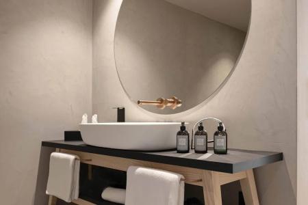 Amrai Suites - 157