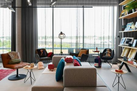 Moxy Cologne Bonn Airport - 15