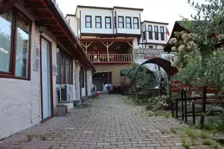 ÖZ Butik Otel Antik Kent Myrleia - 15