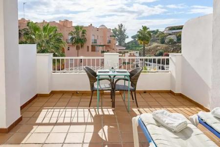 Apartamentos Almoraide Suites - Adults Only - 240