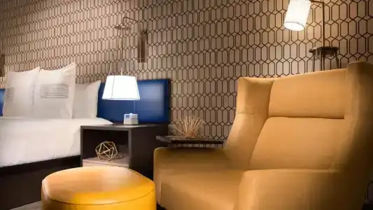 Glō Best Western Nashville Airport West - 47