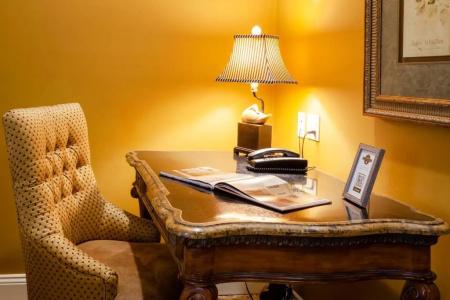 The Inn at Leola Village - 9