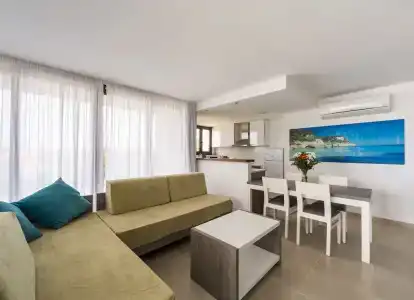 ApartFerrer Skyline - 33