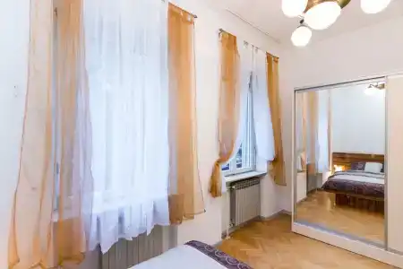 Central Park Residence - 105