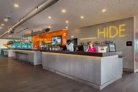 the niu Hide - 20