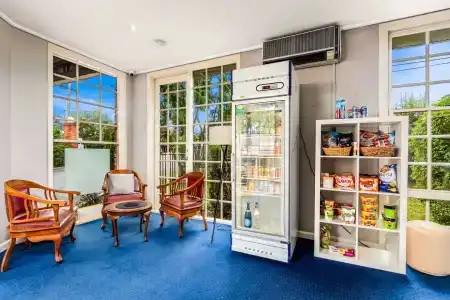Greensborough - 9